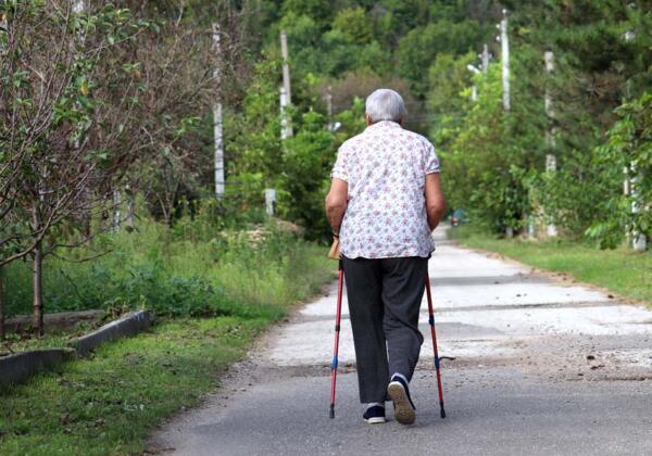 Elderly-woman-walking-frame